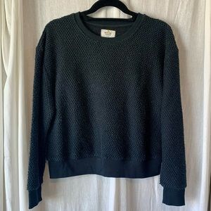 Marine Layer birdseye textured sweatshirt in black. Size medium.